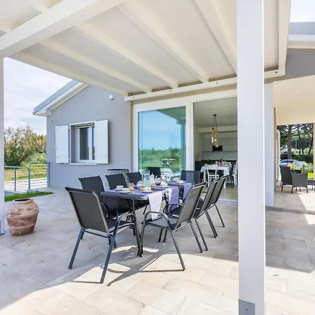 Vakantiehuis Veronica By Interhome *